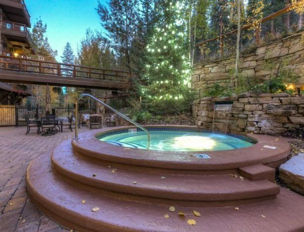 Premier 2 Bedroom Ski in, Ski out Vacation Rental at the Timbers With the Best Access to Skiing in Keystone hotel detail image 1