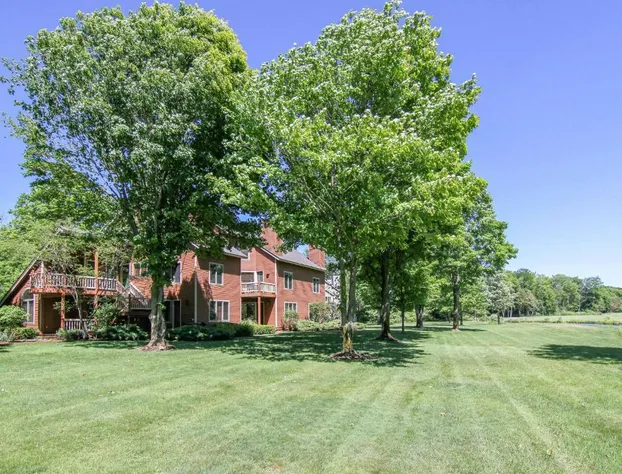 Spacious 2 Bed At Crystal Mountain Resort 2 Bedroom Condo by RedAwning hotel detail image 2