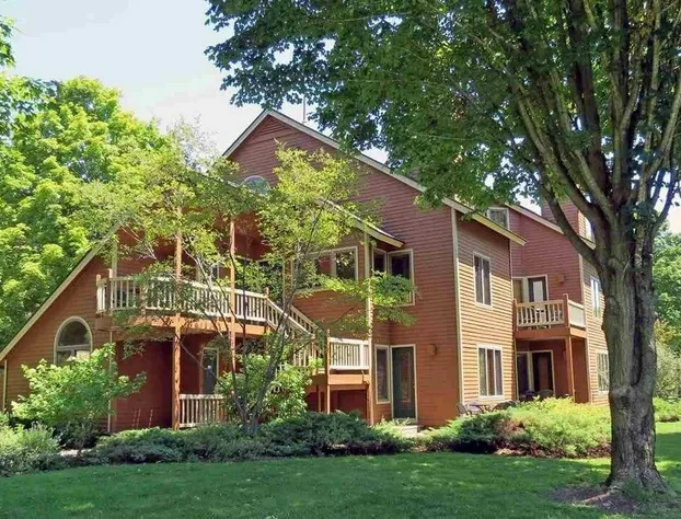 Spacious 2 Bed At Crystal Mountain Resort 2 Bedroom Condo by RedAwning hotel detail image 4