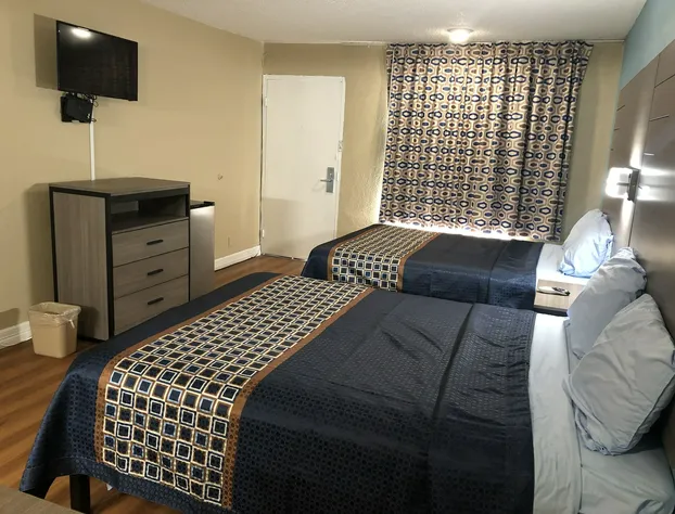 Luxury Inn & Suites hotel detail image 1