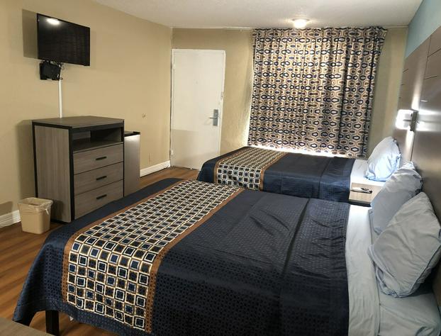 Luxury Inn & Suites hotel detail image 1