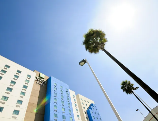 Holiday Inn Express Hotel & Suites Toluca Zona Aeropuerto by IHG hotel detail image 3