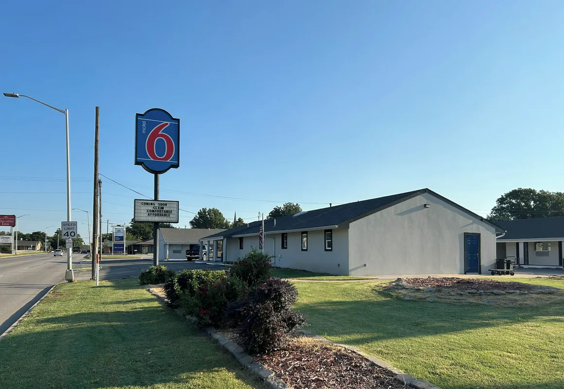 Motel 6 Ponca City, OK hotel hero