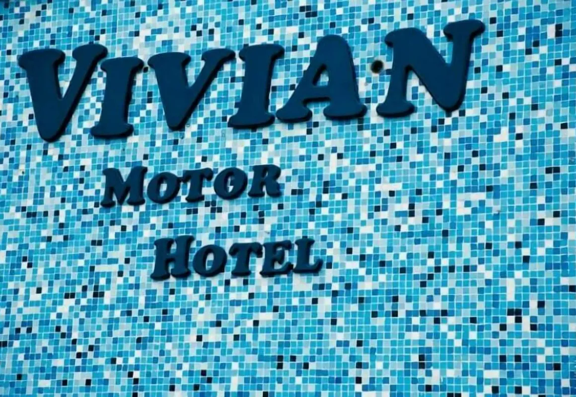 Vivian Motor Hotel hotel hero