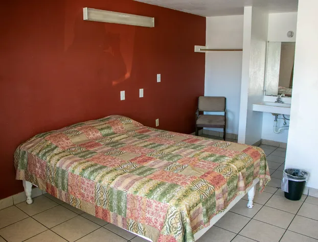 Best Budget Inn hotel detail image 4