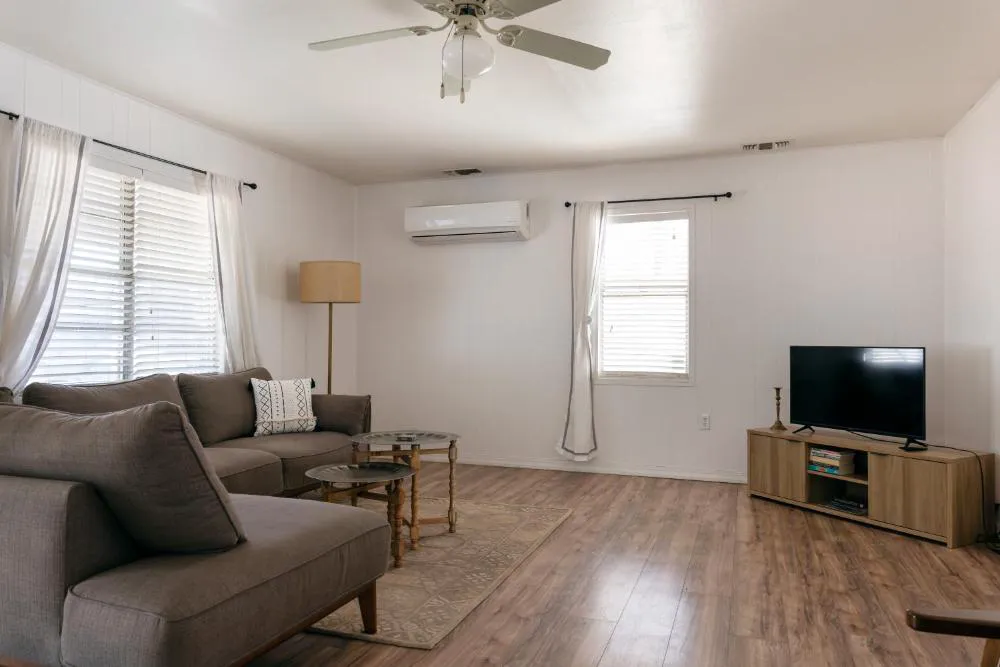 Beach House in Alpine hotel hero