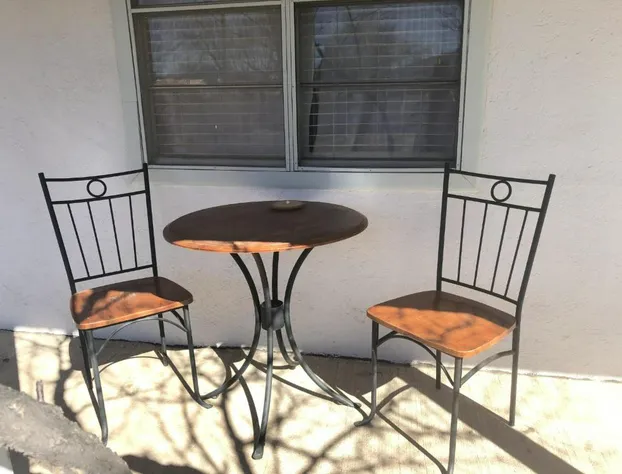 Beach House in Alpine hotel detail image 2