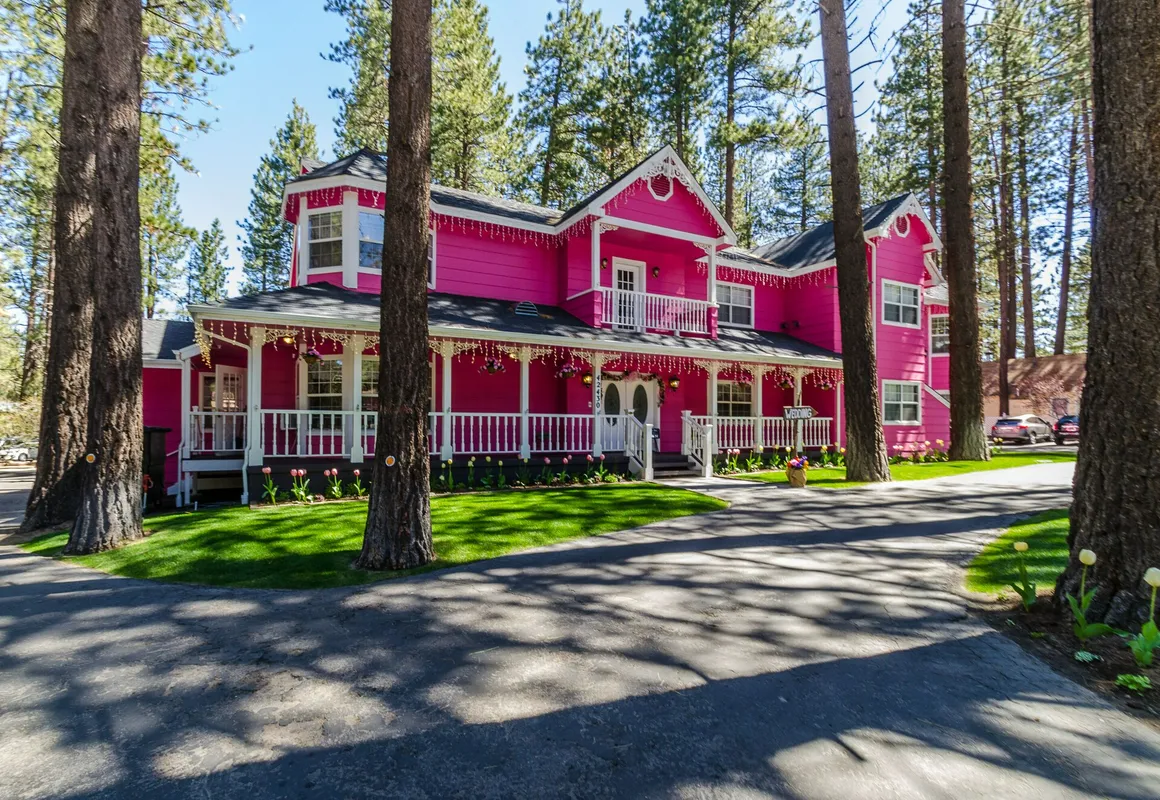 Apples Bed & Breakfast hotel hero