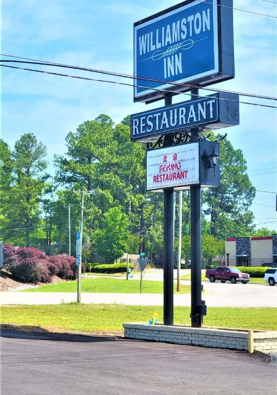 Williamston Inn hotel hero