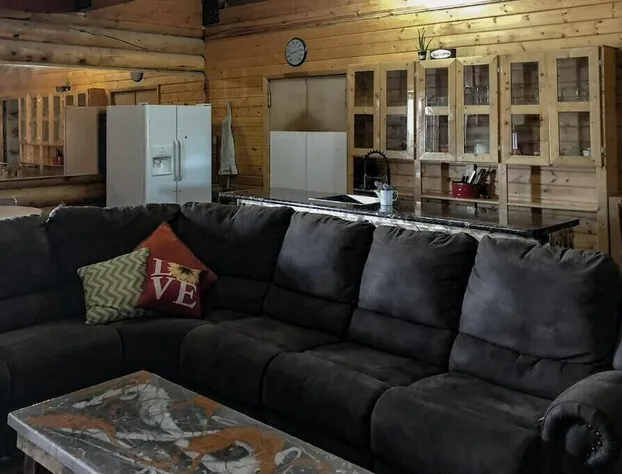 Ponderosa Inn hotel detail image 1