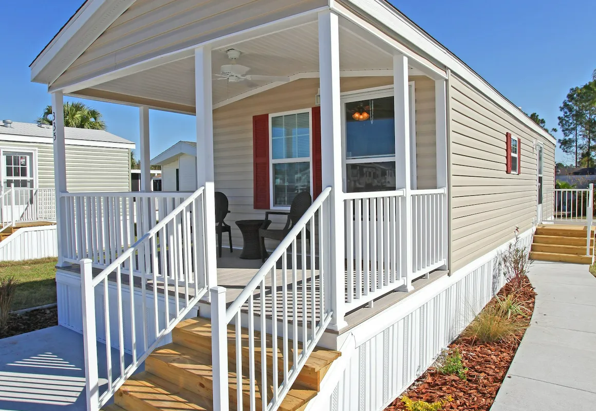 Lake Magic RV Resort hotel hero