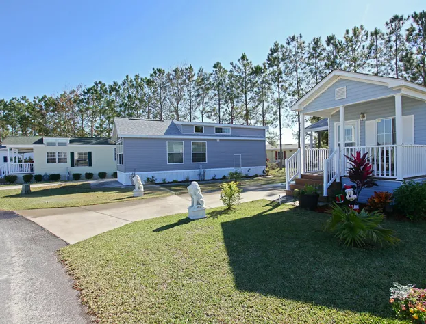 Lake Magic RV Resort hotel detail image 4