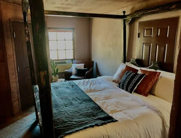 The Trois Estate at Enchanted Rock hotel detail image 4