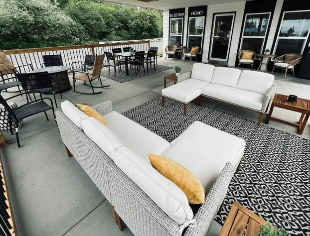 Silver Sands Motel hotel detail image 4