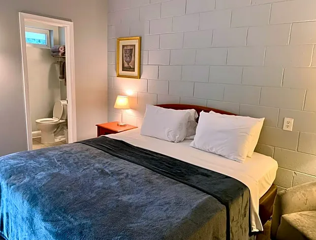 Hill Top Motel hotel detail image 2