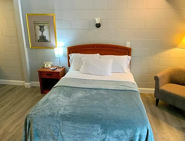 Hill Top Motel hotel detail image 4