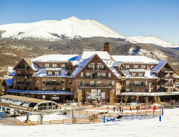 One Ski Hill Place, a RockResort, by Vail Resorts hotel detail image 1