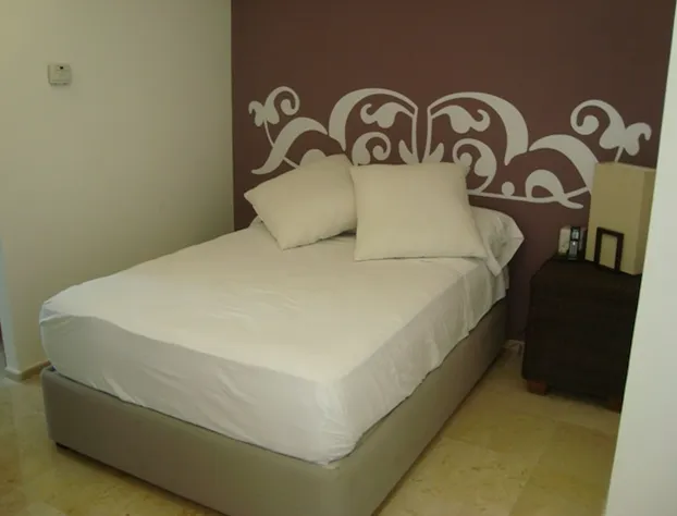 Unlimited Luxury ZAMORA Condo hotel detail image 1