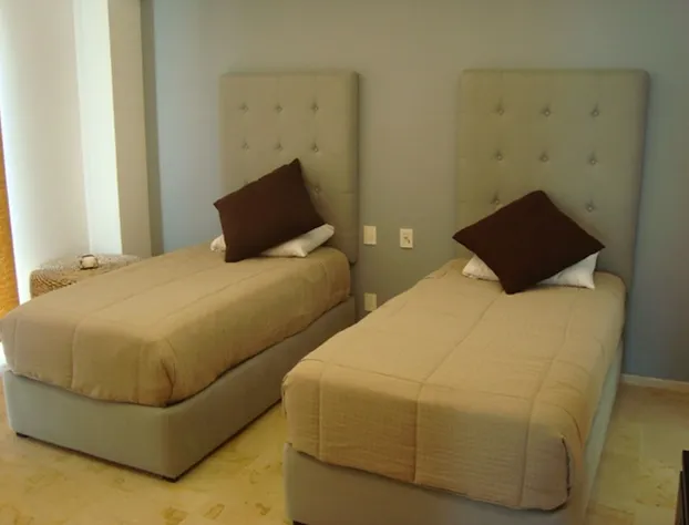 Unlimited Luxury ZAMORA Condo hotel detail image 2