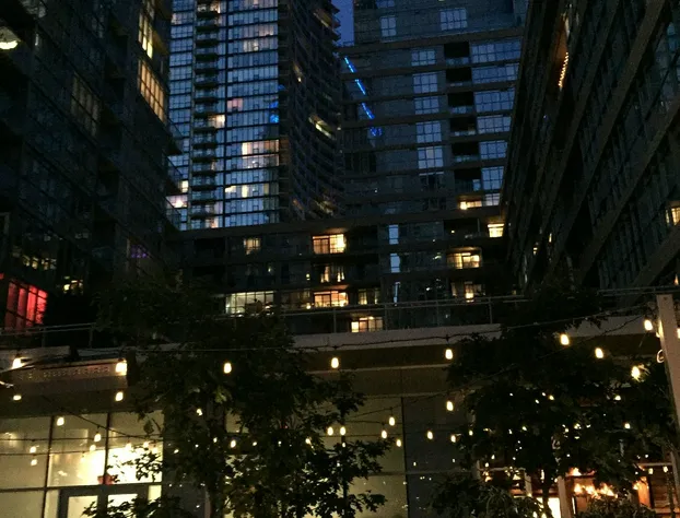 A&A Suites in the heart of Downtown Toronto hotel detail image 3