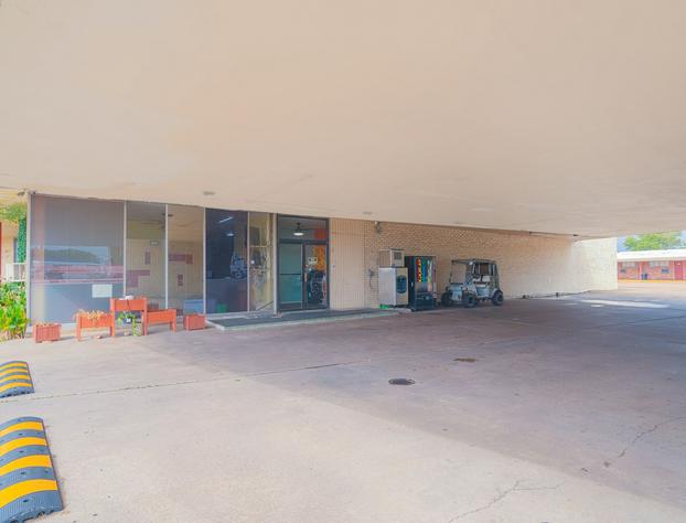 Town & Country Motel Bossier City by OYO hotel detail image 3