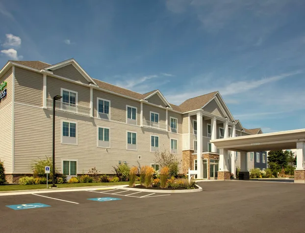 Holiday Inn Express Wells-Ogunquit-Kennebunk by IHG hotel detail image 1