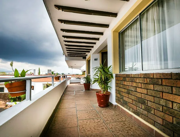 Capital O Continental ii, Uruapan hotel detail image 4