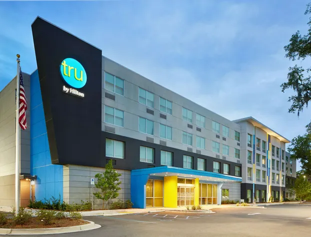 Tru by Hilton Charleston Airport hotel detail image 1