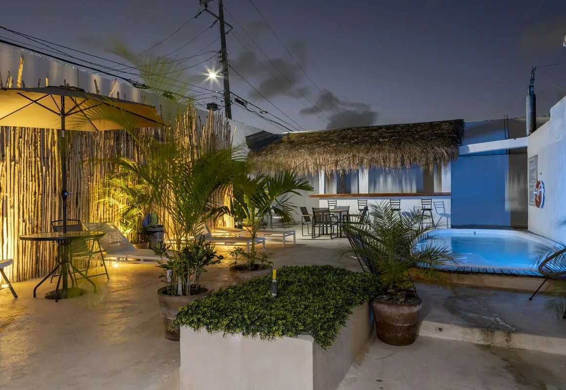 Hotel Carey Cancun hotel hero