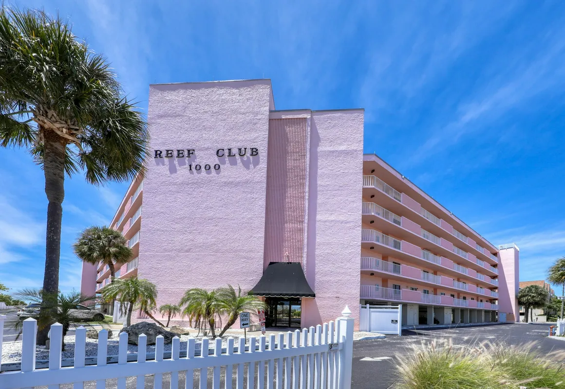 Kandy's Kondo hotel hero