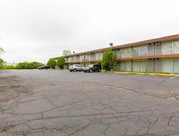 Americas Best Value Inn Rockford hotel detail image 3