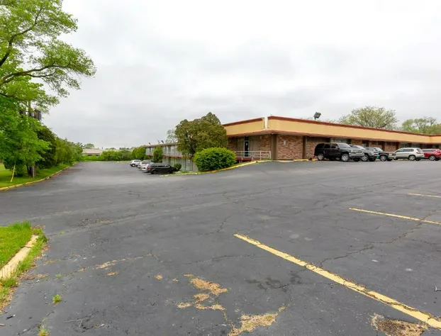 Americas Best Value Inn Rockford hotel detail image 4