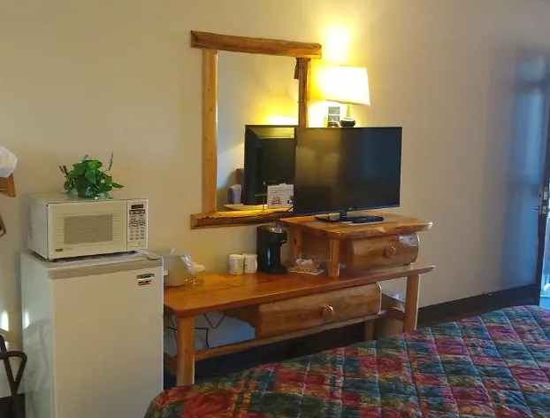 The Ponderosa Motel hotel detail image 4