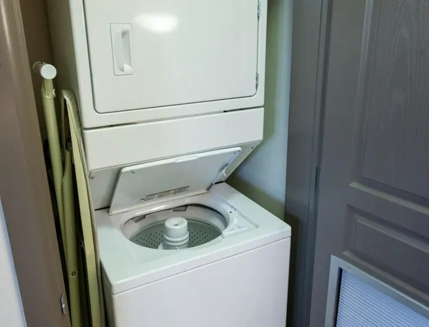 Bright Apartment Facing Pool Area #423 hotel detail image 1