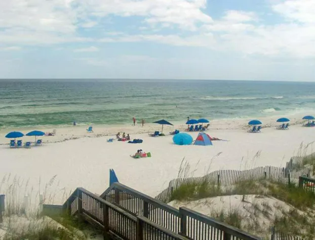 Cabana Club 208 hotel detail image 2