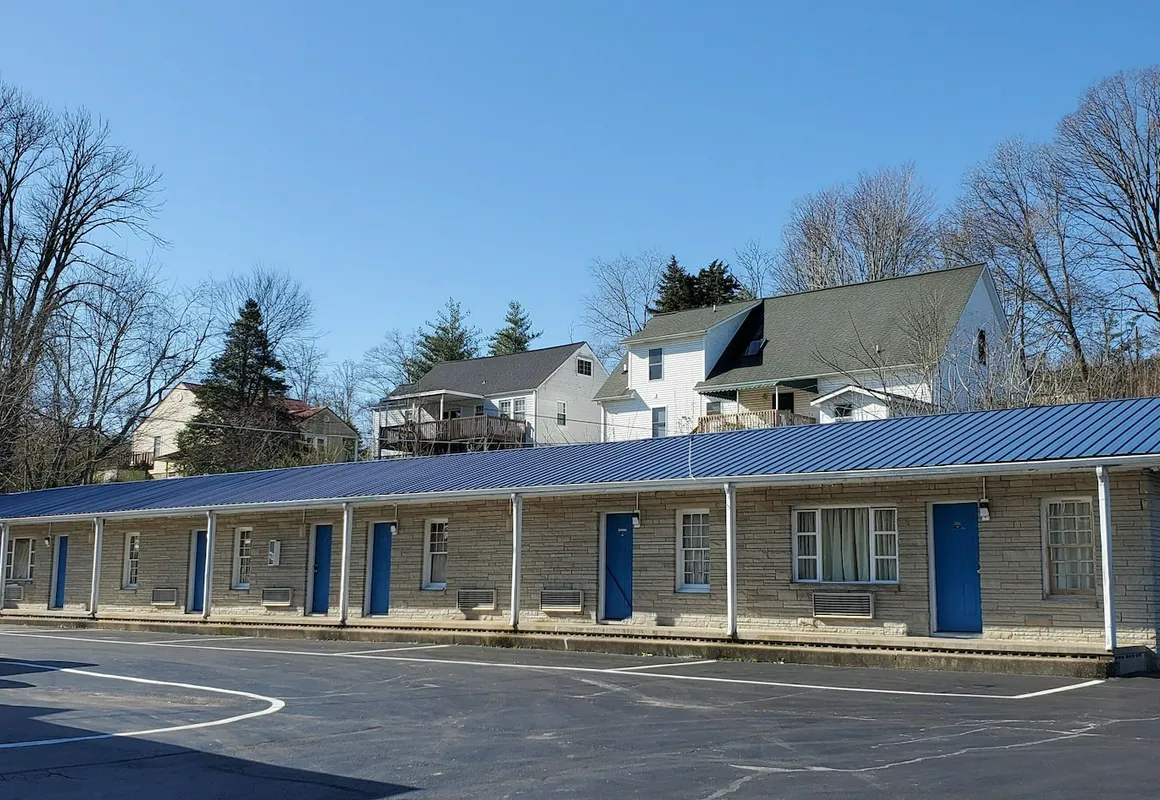 Blue Haven Motel I-75 North Exit 128&129 hotel hero