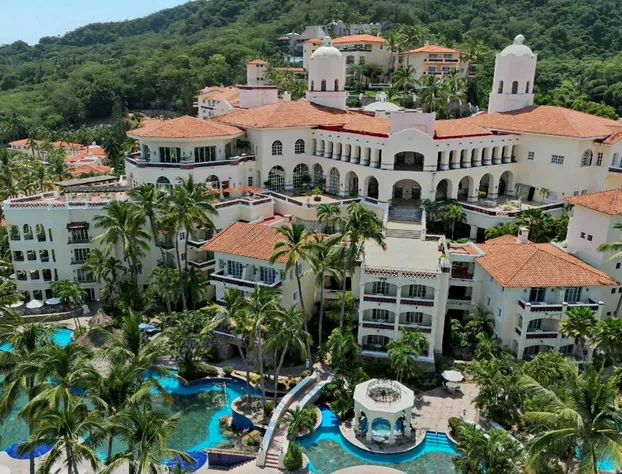 Grand Isla Navidad Golf & Spa Resort with Marina hotel detail image 1