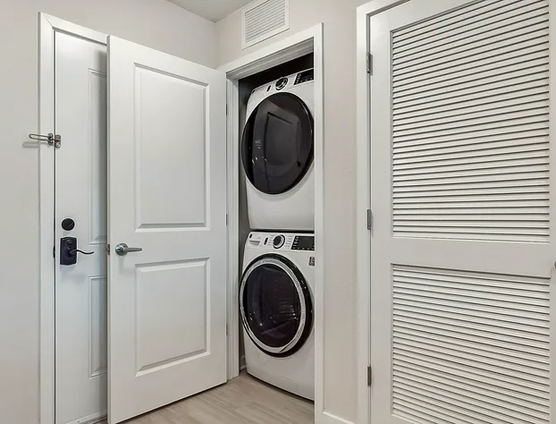 Vista Cay by Orlando Resort Rentals on Universal Boulevard hotel detail image 3