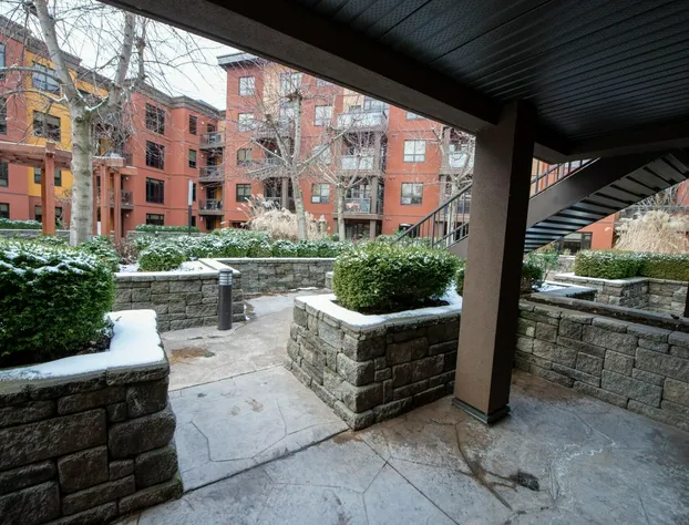 Pool Level 2 Bed 1 Bath - Unit 371 hotel detail image 1