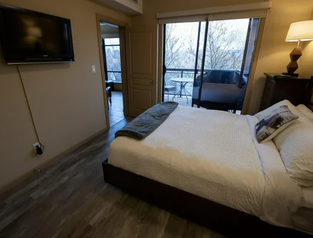 Two Bed Two Bath Corner Unit #432 hotel detail image 4