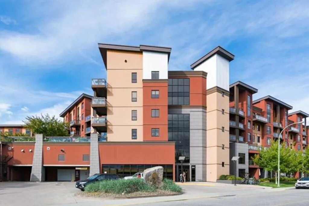 Ground Level Condo Backing Onto Creek #122 hotel hero