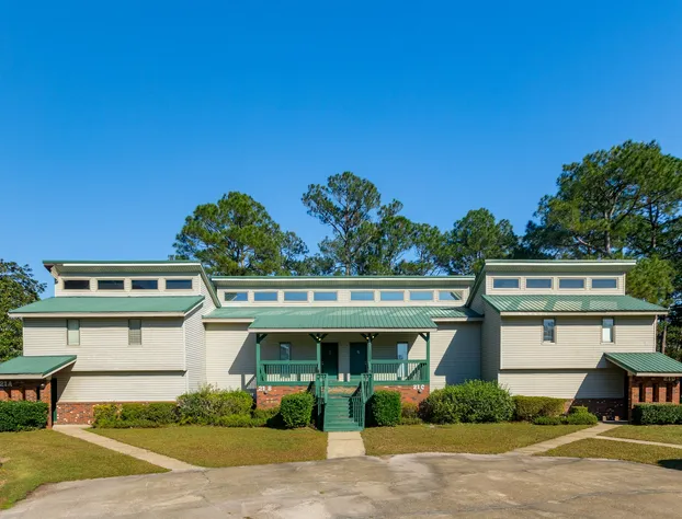 Crown Resorts at Hickory Hills hotel detail image 2