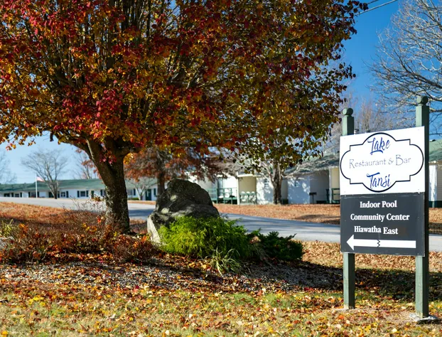 Crown Resorts at Lake Tansi East hotel detail image 4