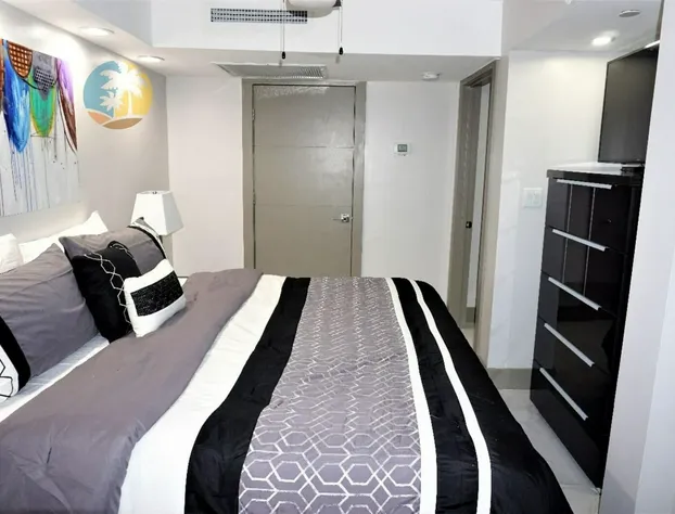 Luxury Beach Resort - HORA RENTALS hotel detail image 2