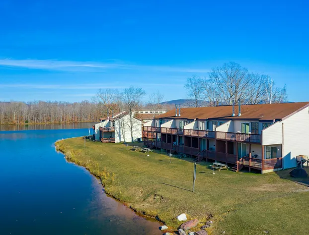 Crown Resorts at The Poconos hotel detail image 4