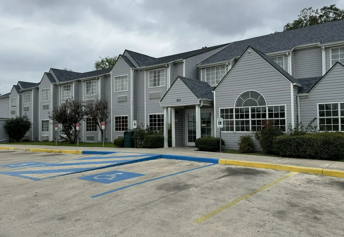 Classic Inn hotel hero