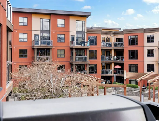 Fifth Floor Pool View #505 hotel detail image 2
