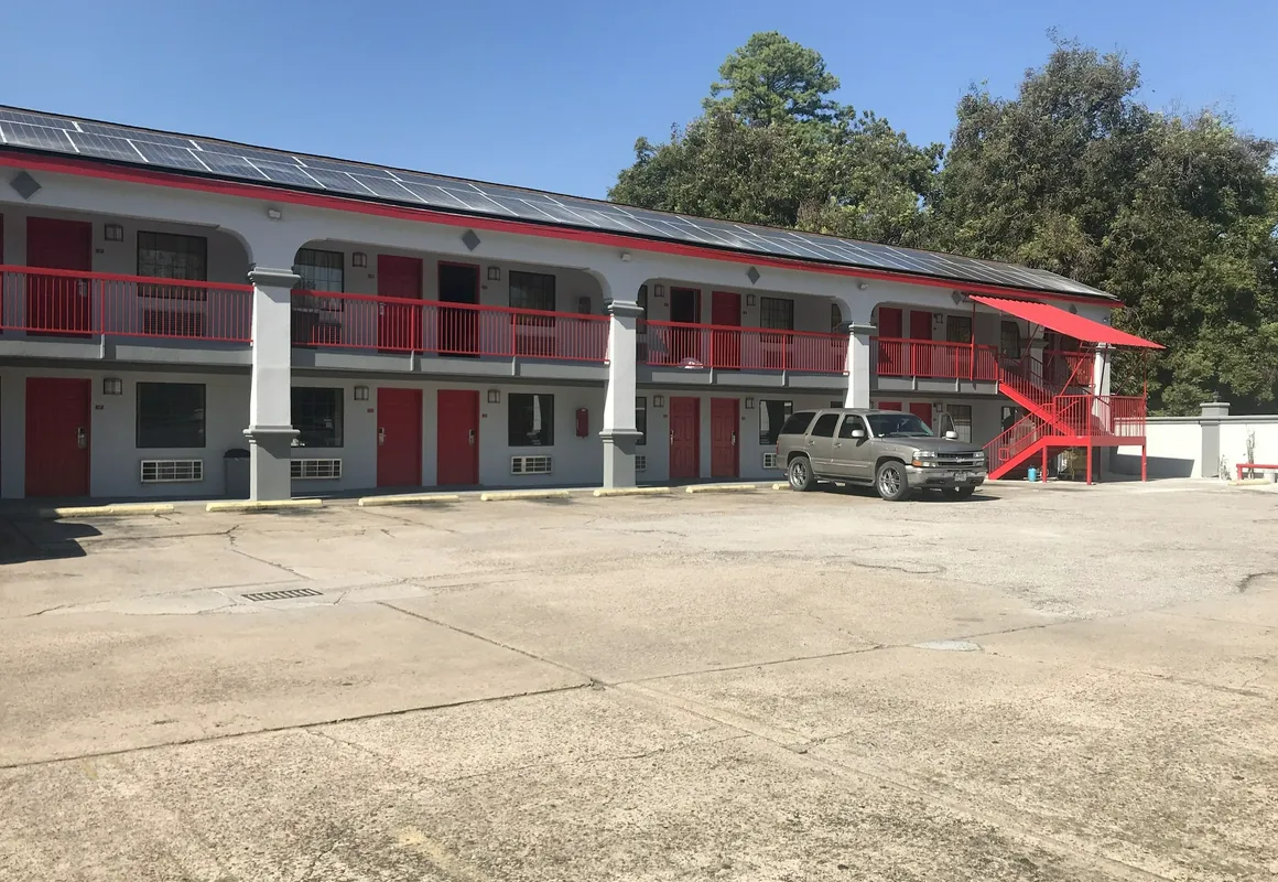 Regency Inn and Suites hotel hero