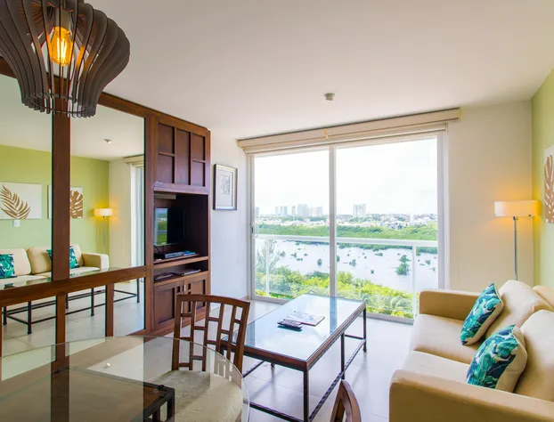 TROPICAL Beachfront 1 BDR hotel detail image 4