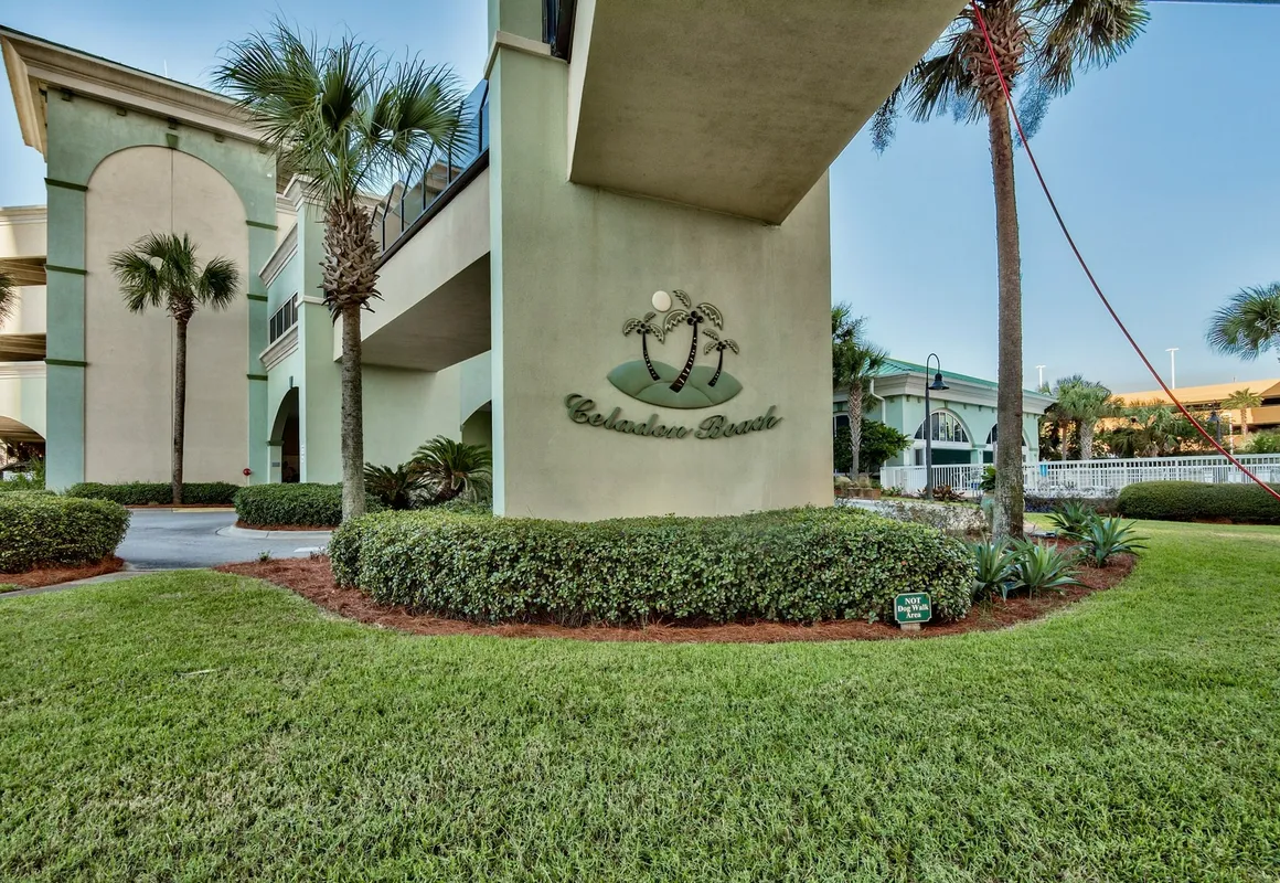 Celadon: Unit 102 by Forehand Rentals hotel hero